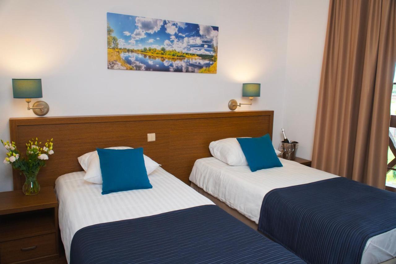 Hotel Cicha Woda Nieporęt Exterior foto